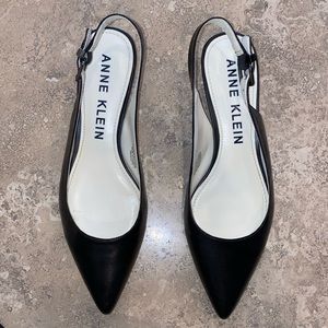 Anne Klein Kitten Heel, size 9.5